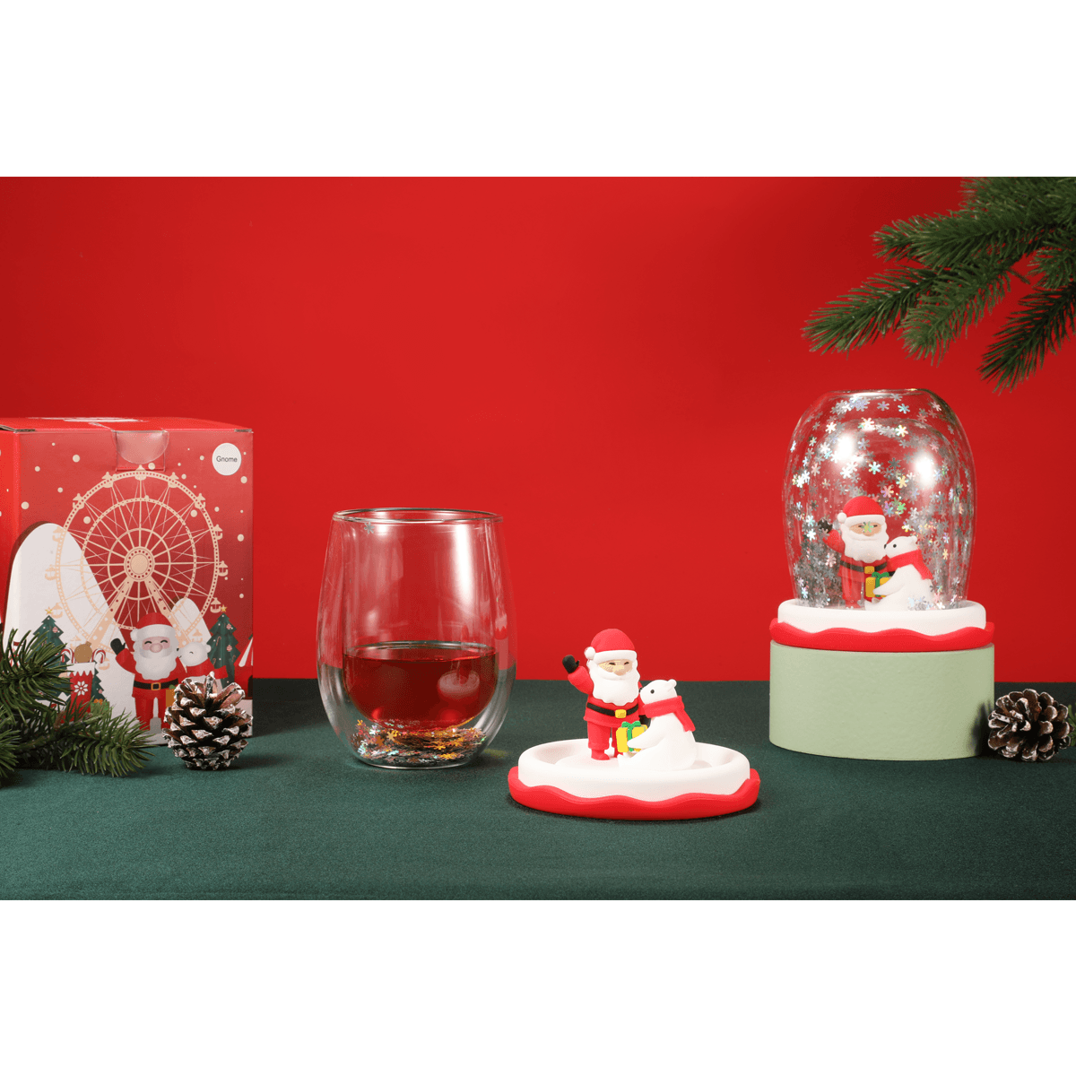 Santa with Bear - MAGIC GLOBE